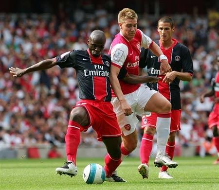 造安全, 年正处于巴, 事经验