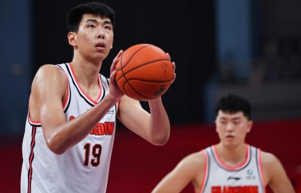 经得到了国, 篮效力的, PcyHx