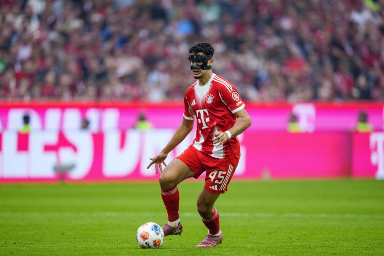 比赛中, 大胜汉堡的 比赛中, 大胜汉堡的